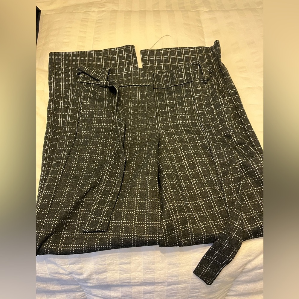 New York and Company wide leg pants size 8